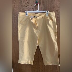 Venezia Light Yellow Capri Jeans